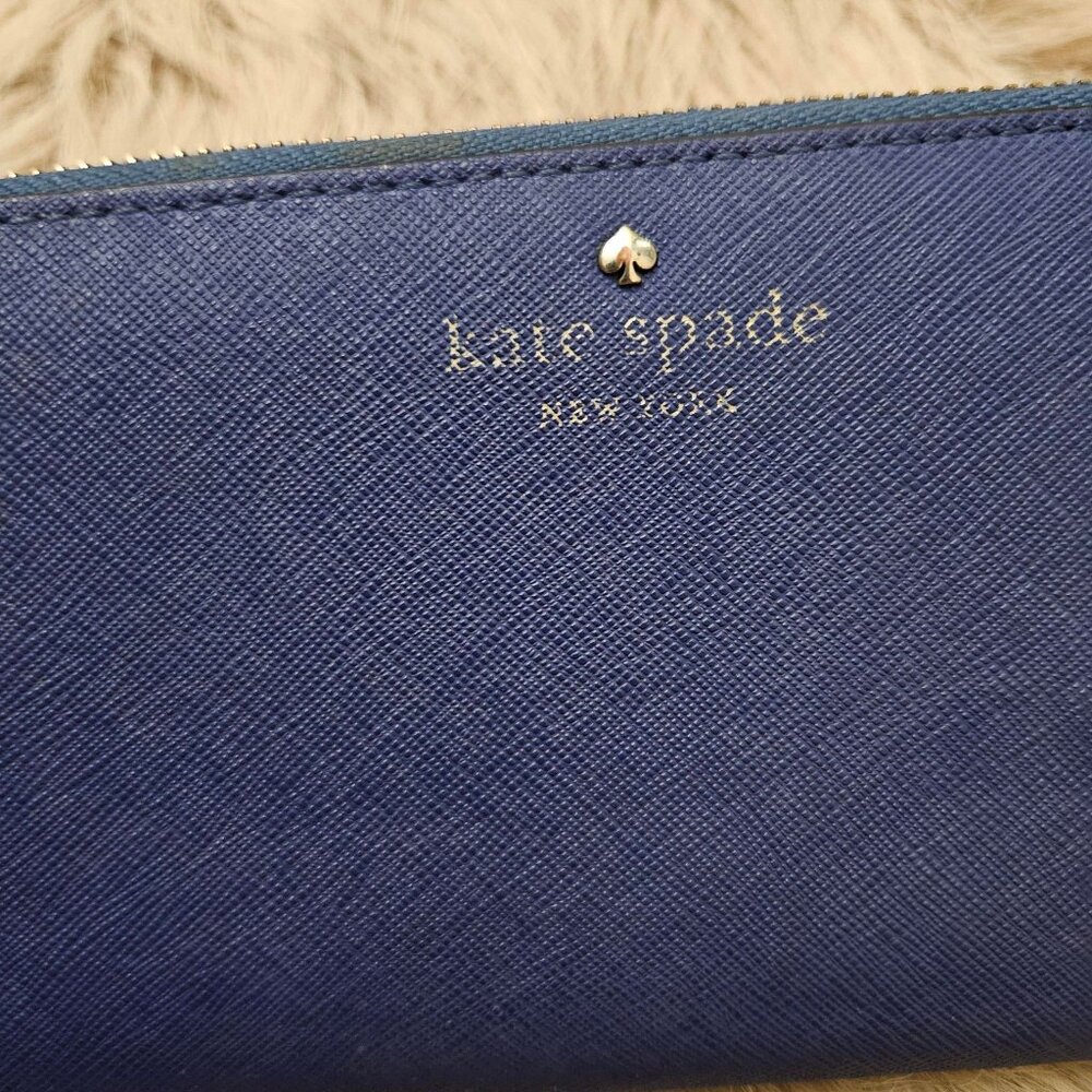 Kate Spade wallet - Picture 2 of 3